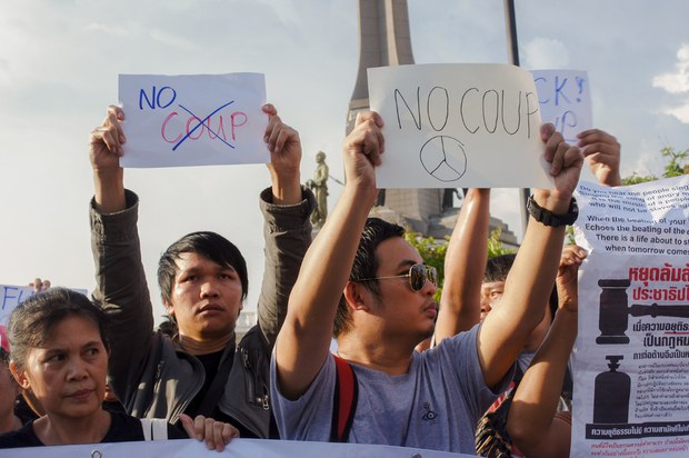180517-TH-protesters-1000.jpg 180517-TH-protesters-1000.jpg