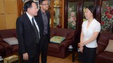 TH-consul-chinese-1000
