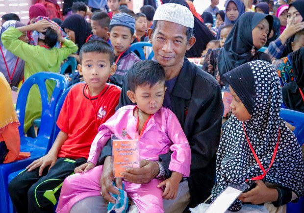 TH-orphans-620 TH-orphans-620