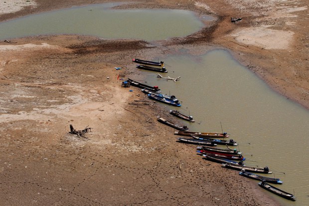 190722-TH-drought-fishing-800.jpg 190722-TH-drought-fishing-800.jpg