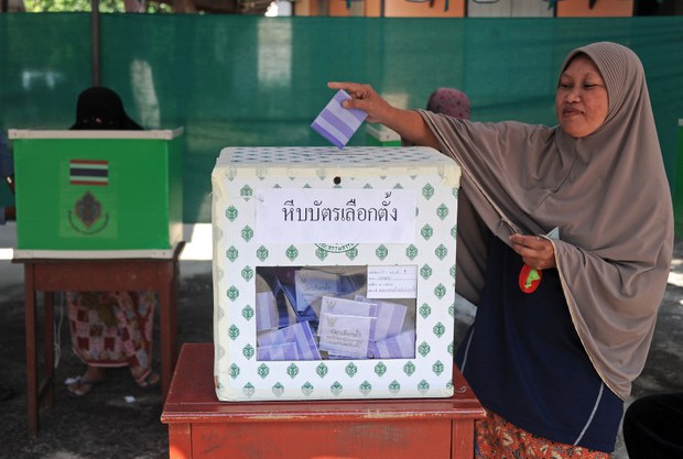 TH-woman-election-1000 TH-woman-election-1000
