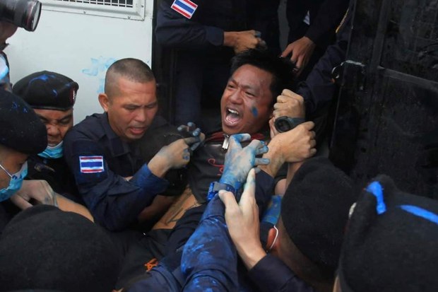 201013-TH-protesters-detained-1000.jpg 201013-TH-protesters-detained-1000.jpg