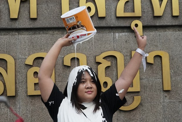 200901-TH-protester-arrested-1000.jpg 200901-TH-protester-arrested-1000.jpg