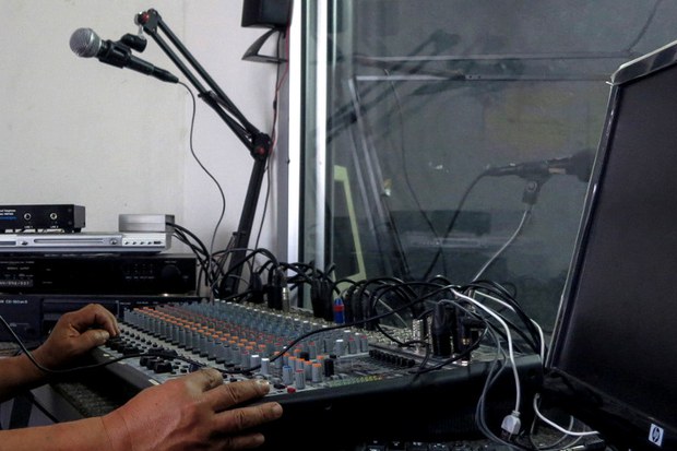 200527-TH-radio-station-800.JPG