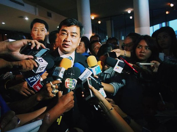 TH-abhisit-800 TH-abhisit-800