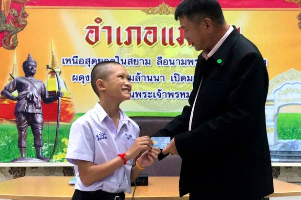 180808-TH-BOARS-CITIZENSHIP-800.jpg 180808-TH-BOARS-CITIZENSHIP-800.jpg