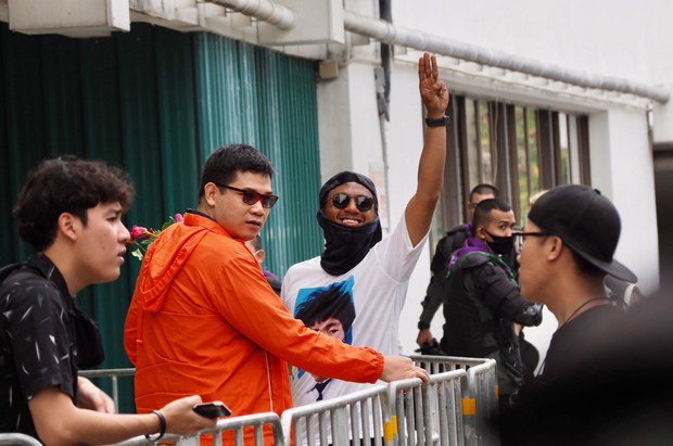 ศาลจำคุก 'ไผ่ ดาวดิน' และพวกรวม 16 คน ฐานละเมิดพรบ. ชุมนุม ศาลจำคุก 'ไผ่ ดาวดิน' และพวกรวม 16 คน ฐานละเมิดพรบ. ชุมนุม