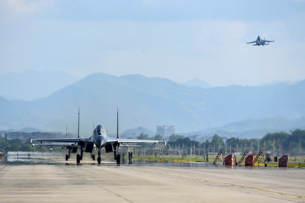 กองทัพอากาศไทยร่วมกับจีน เตรียมย้าย 'Falcon Strike' ไปขอนแก่น ปี 67 กองทัพอากาศไทยร่วมกับจีน เตรียมย้าย 'Falcon Strike' ไปขอนแก่น ปี 67