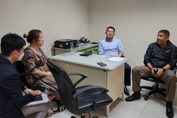 ตำรวจรวบตัวผู้ต้องสงสัยเจ้าแม่แก๊งอุ้มบุญในไทย ตำรวจรวบตัวผู้ต้องสงสัยเจ้าแม่แก๊งอุ้มบุญในไทย