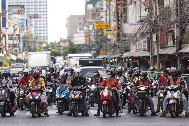 ศบค. ลดจังหวัดแดงเข้มเหลือ 23 จังหวัด