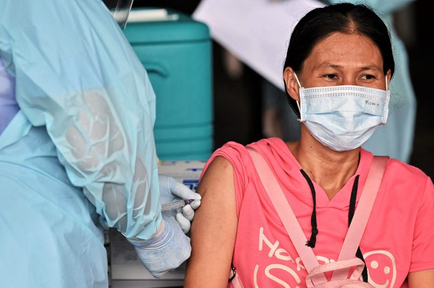 ศบค. มีมติ งดสาดน้ำ ประแป้ง กิจกรรมรวมกลุ่ม ช่วงสงกรานต์ปีนี้ ศบค. มีมติ งดสาดน้ำ ประแป้ง กิจกรรมรวมกลุ่ม ช่วงสงกรานต์ปีนี้
