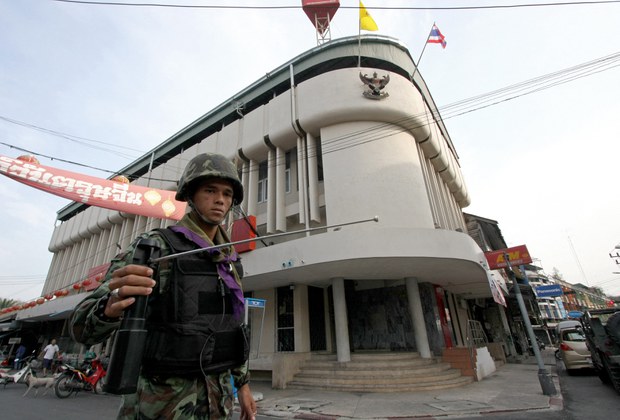 ศาลคดีทุจริตสั่งคุก 8 ปี อดีตผู้ว่ายะลา คดีจัดซื้อจีที-200 ศาลคดีทุจริตสั่งคุก 8 ปี อดีตผู้ว่ายะลา คดีจัดซื้อจีที-200