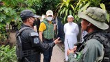 ผู้ต้องหาก่อเหตุรุนแรงในปัตตานีถูกยิงตาย 1 อีกรายมอบตัว