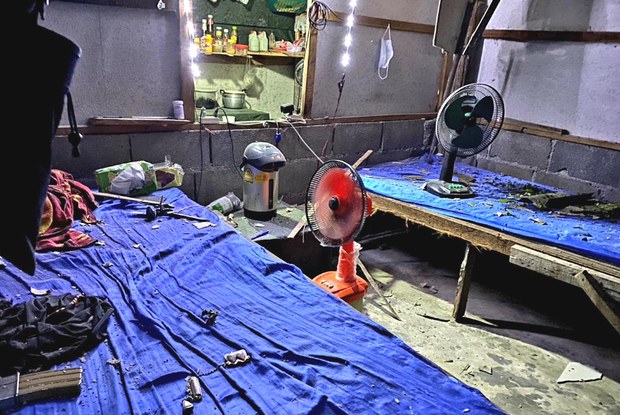 คนร้ายขว้างระเบิดฐานทหารพรานเสียชีวิต 1 นาย และบาดเจ็บ 1 นาย ในปัตตานี คนร้ายขว้างระเบิดฐานทหารพรานเสียชีวิต 1 นาย และบาดเจ็บ 1 นาย ในปัตตานี