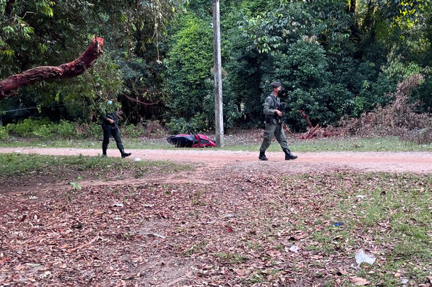 ตำรวจ-ทหาร ตาย 2 เจ็บ 1 ในเหตุลอบโจมตีสองครั้งในนราธิวาส ตำรวจ-ทหาร ตาย 2 เจ็บ 1 ในเหตุลอบโจมตีสองครั้งในนราธิวาส