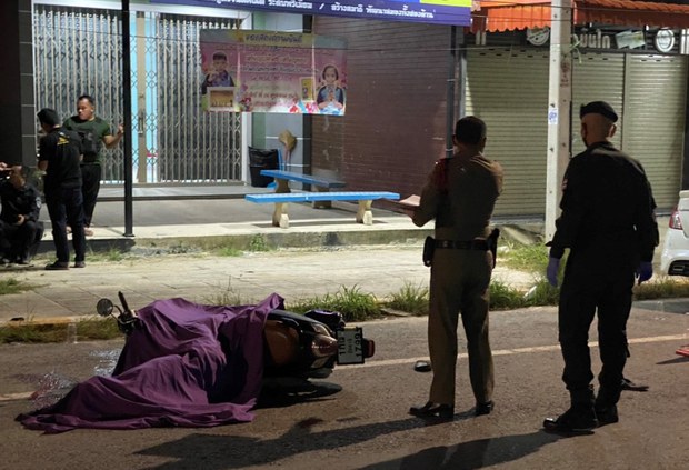 คนร้ายชายแดนใต้ ยิงรองสารวัตร-ชายไทย ตายสองราย ในห้วงเวลา 12 ชั่วโมง คนร้ายชายแดนใต้ ยิงรองสารวัตร-ชายไทย ตายสองราย ในห้วงเวลา 12 ชั่วโมง