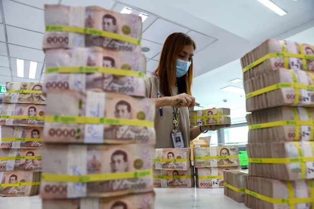 TH-digital-wallet-money .JPG TH-digital-wallet-money .JPG