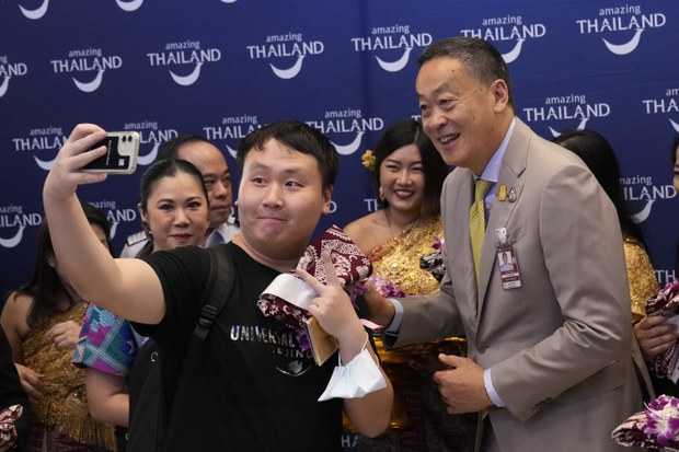 รัฐบาลอนุญาต 93 ชาติ เข้าไทยไม่ต้องขอวีซ่า หวังกระตุ้นเศรษฐกิจ รัฐบาลอนุญาต 93 ชาติ เข้าไทยไม่ต้องขอวีซ่า หวังกระตุ้นเศรษฐกิจ