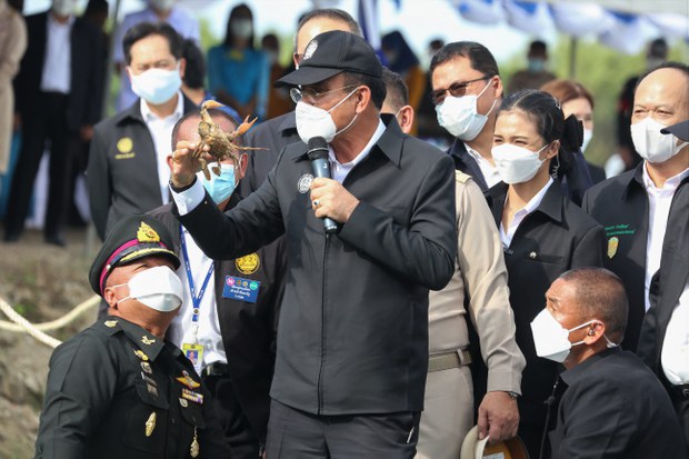 211215-TH-prayuth-pattani.jpg