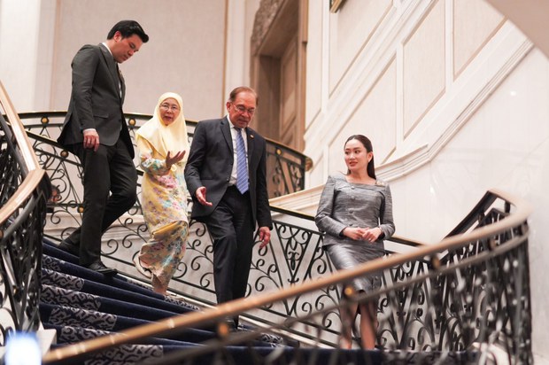 แพทองธาร คุยมาเลเซียหวังเร่งพูดคุยฯ รอบใหม่ ด้านอันวาร์ตั้งทักษิณนั่งที่ปรึกษา แพทองธาร คุยมาเลเซียหวังเร่งพูดคุยฯ รอบใหม่ ด้านอันวาร์ตั้งทักษิณนั่งที่ปรึกษา
