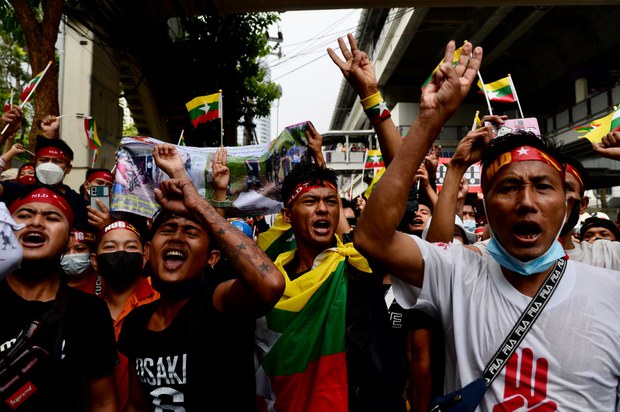 ชาวเมียนมาประท้วงการประหารสี่ชีวิตฝ่ายประชาธิปไตย ชาวเมียนมาประท้วงการประหารสี่ชีวิตฝ่ายประชาธิปไตย