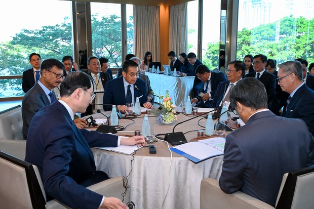 ไทย-จีน-เพื่อนบ้านเมียนมา ประชุมร่วมครั้งแรก หวังประเทศกลับสู่สันติ ไทย-จีน-เพื่อนบ้านเมียนมา ประชุมร่วมครั้งแรก หวังประเทศกลับสู่สันติ
