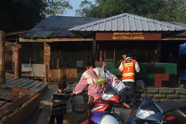 240222-th-myanmar-flee-conscription-custody3.jpeg