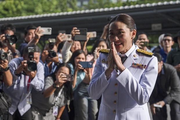 โปรดเกล้าฯ ครม. อิ๊งค์ 1 หน้าเก่า 23 ผู้ร่วมสายเลือดนั่งแทน 3 โปรดเกล้าฯ ครม. อิ๊งค์ 1 หน้าเก่า 23 ผู้ร่วมสายเลือดนั่งแทน 3