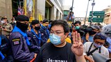 พรรคฝ่ายค้านยื่นญัตติอภิปรายไม่ไว้วางใจ ประยุทธ์ และ 9 รัฐมนตรี