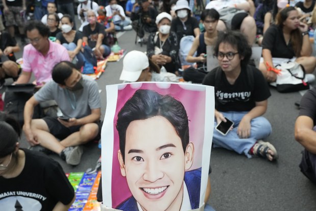 ศาลรธน. เตรียมหารือคำร้องผู้ตรวจการแผ่นดิน 3 ส.ค.นี้ ศาลรธน. เตรียมหารือคำร้องผู้ตรวจการแผ่นดิน 3 ส.ค.นี้