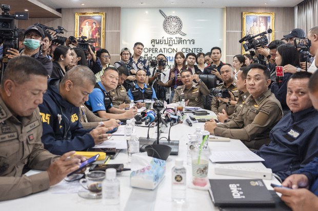 คดี 6 ศพเวียดนามคืบ รพ. จุฬา เตรียมแถลงผลชันสูตรเร็ว ๆ นี้ คดี 6 ศพเวียดนามคืบ รพ. จุฬา เตรียมแถลงผลชันสูตรเร็ว ๆ นี้