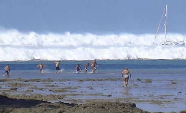Tsunami-slide-2.jpg